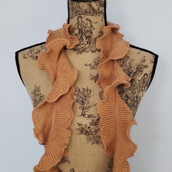 Ruffled Scarf - Picture 8 of 8